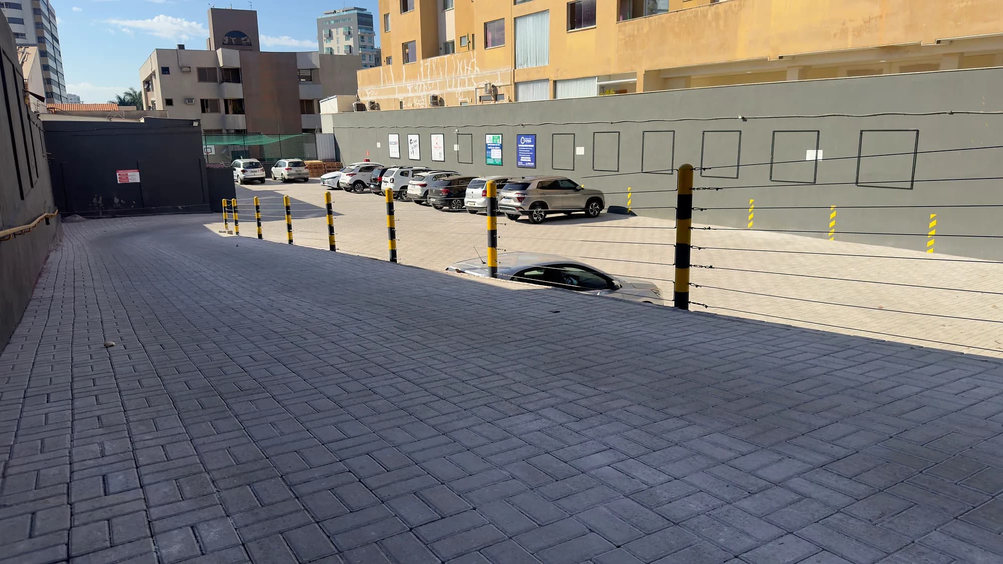 Estacionamento · Rua Paulo Frontin